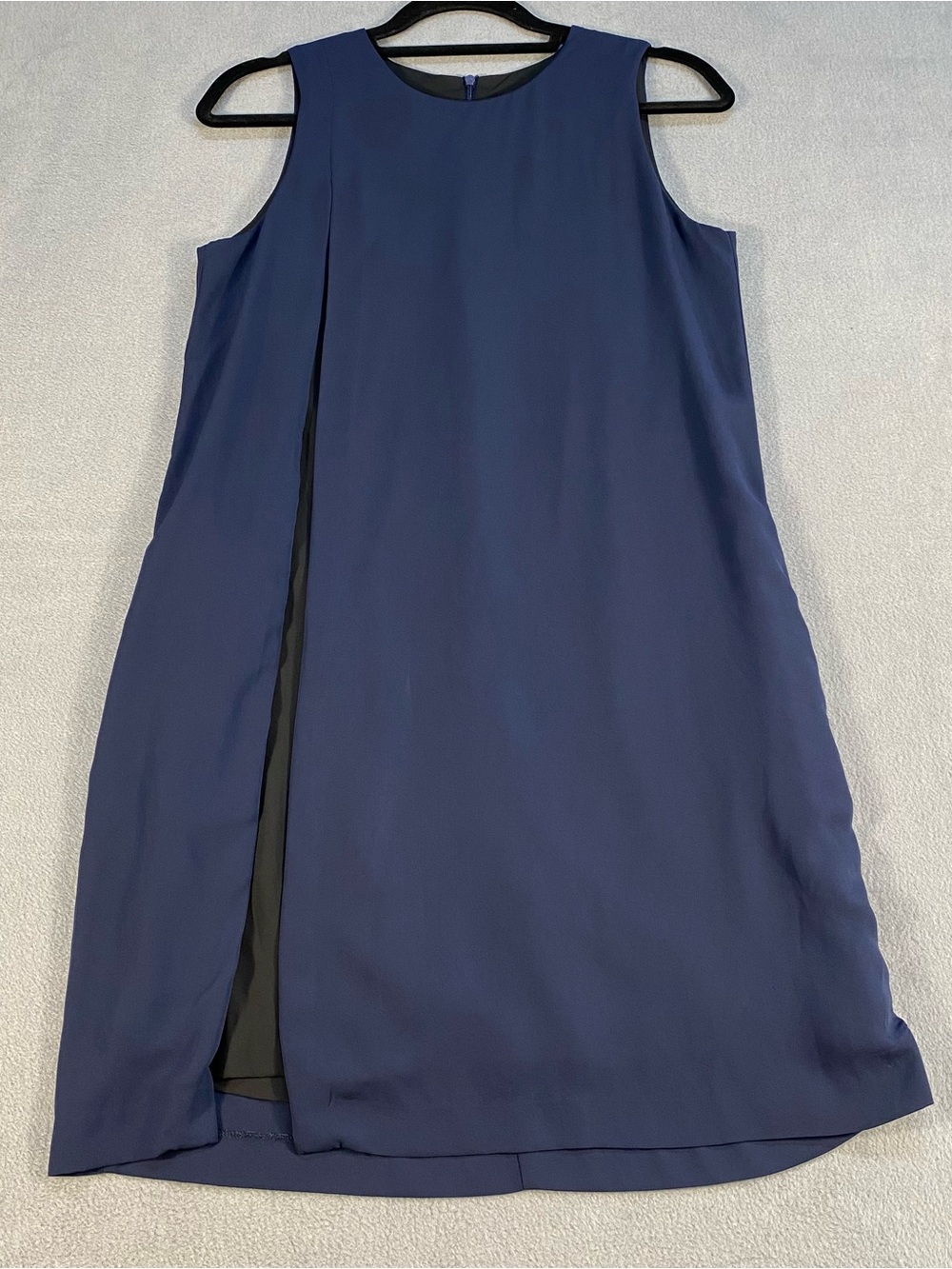 Kenneth Cole Women’s Navy Blue Sleeveless Shift Dress, back zipper, size 2